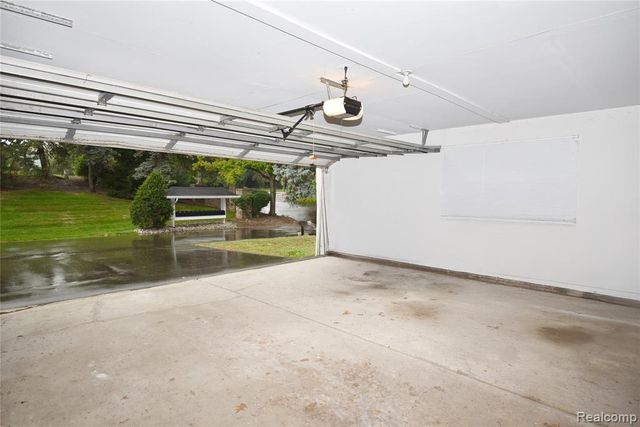 40740 Woodward Avenue 38, Bloomfield Hills, MI 48304