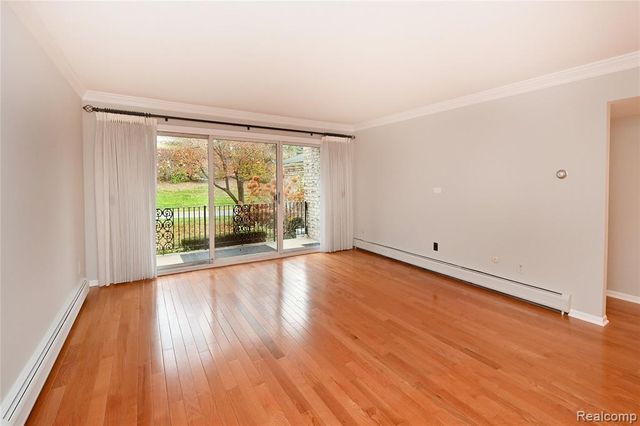 40740 Woodward Avenue 38, Bloomfield Hills, MI 48304