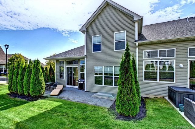 182 Belmont Circle, Yaphank, NY 11980