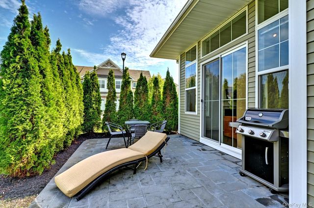 182 Belmont Circle, Yaphank, NY 11980