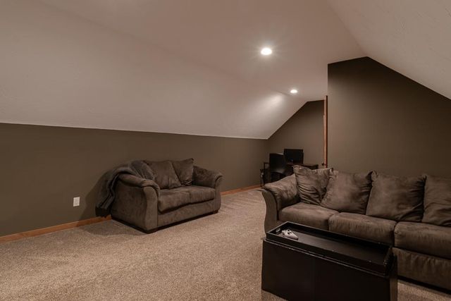 58385 Kirkwood Road, Mankato, MN 56001