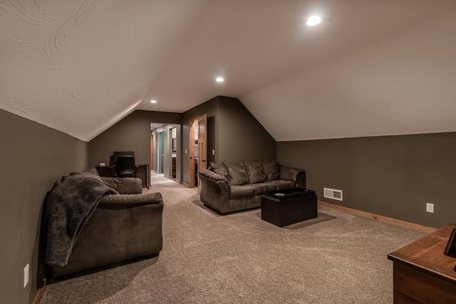 58385 Kirkwood Road, Mankato, MN 56001