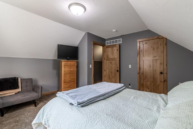 58385 Kirkwood Road, Mankato, MN 56001