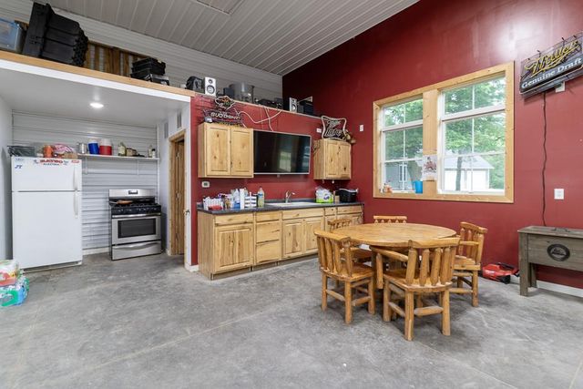 58385 Kirkwood Road, Mankato, MN 56001