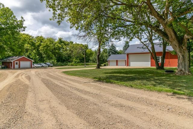 58385 Kirkwood Road, Mankato, MN 56001