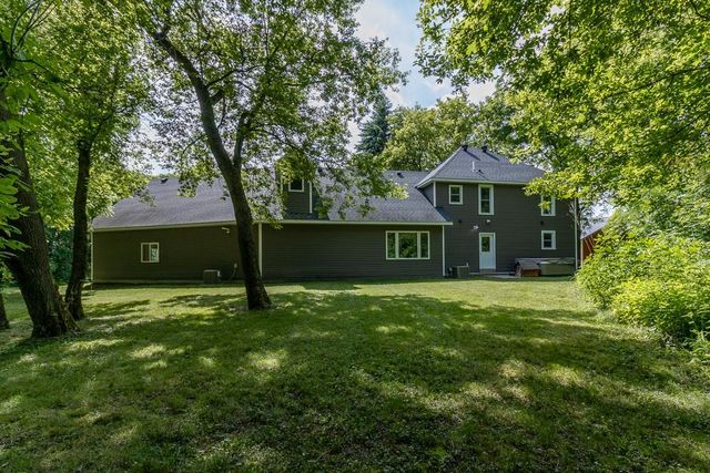 58385 Kirkwood Road, Mankato, MN 56001