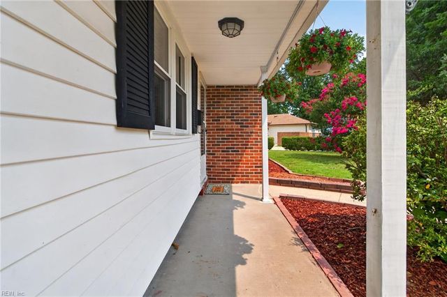 457 Carnegie CT, Virginia Beach, VA 23452