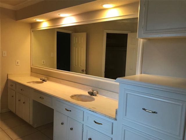 16218 Champion Drive, Spring, TX 77379