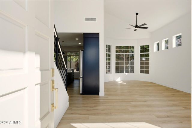 5040 W IVANHOE Street, Chandler, AZ 85226