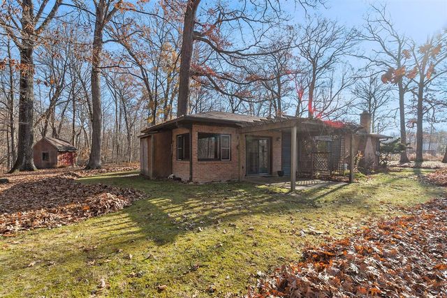 6629 W East Road B, Three Oaks, MI 49128