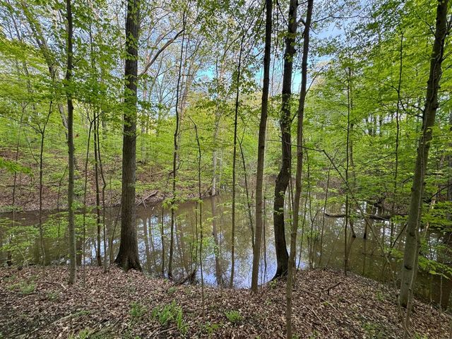 6629 W East Road B, Three Oaks, MI 49128