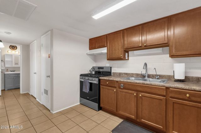 3202 N 67TH Place, Scottsdale, AZ 85251