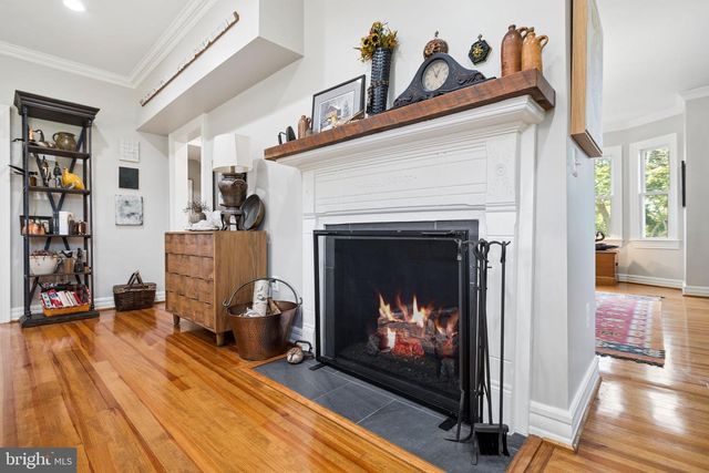 7021 LEEDS MANOR RD, Marshall, VA 20115
