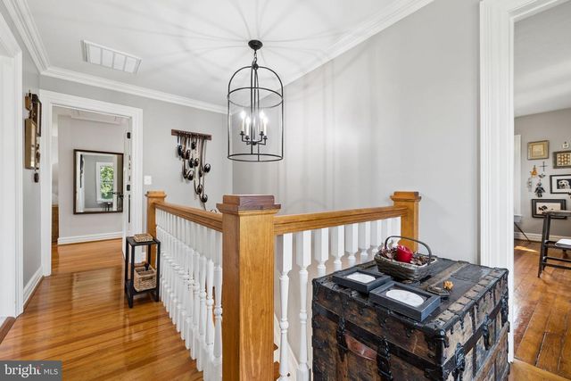 7021 LEEDS MANOR RD, Marshall, VA 20115