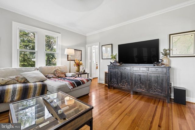 7021 LEEDS MANOR RD, Marshall, VA 20115