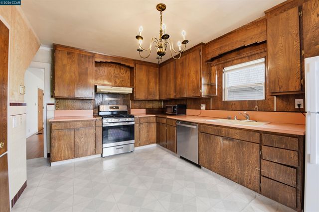 3773 Marion Ave, Oakland, CA 94619
