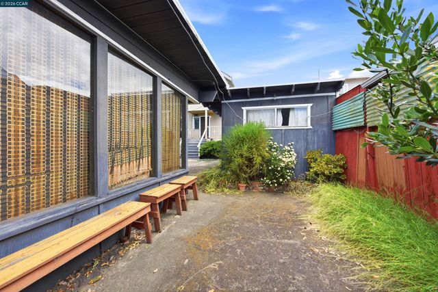 3773 Marion Ave, Oakland, CA 94619