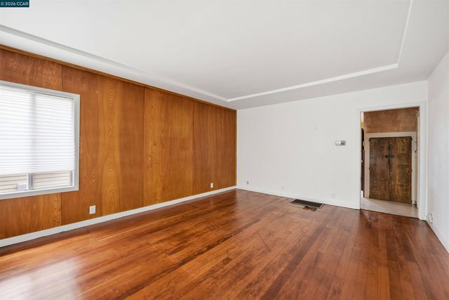 3773 Marion Ave, Oakland, CA 94619