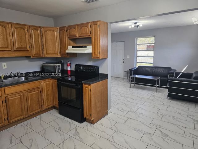 9360 SW 168th St 0, Palmetto Bay, FL 33157