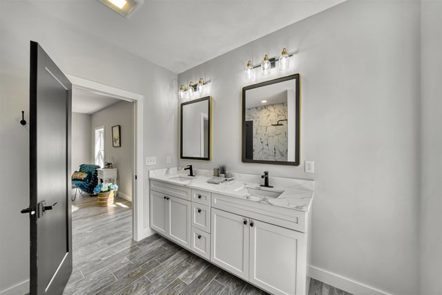 106-15 Fieldstone Lane, New London, NH 03257