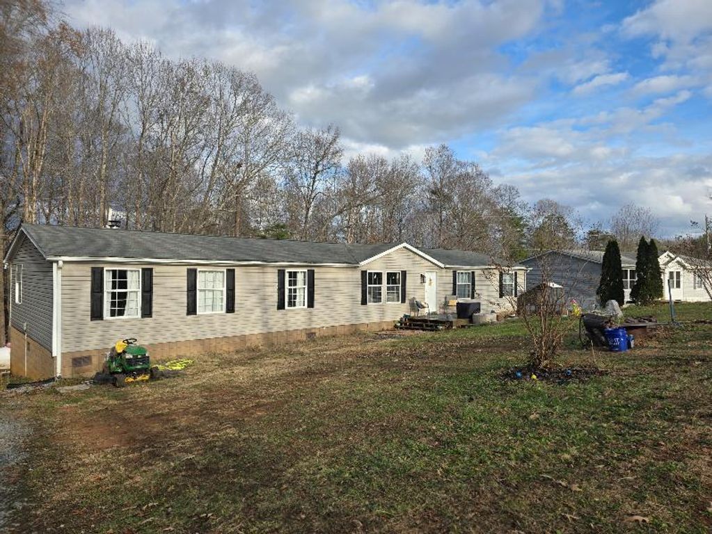 1020 English RD, Rocky Mount, VA 24151