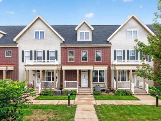 59 S Gardens Way #59, Fitchburg, WI 53711