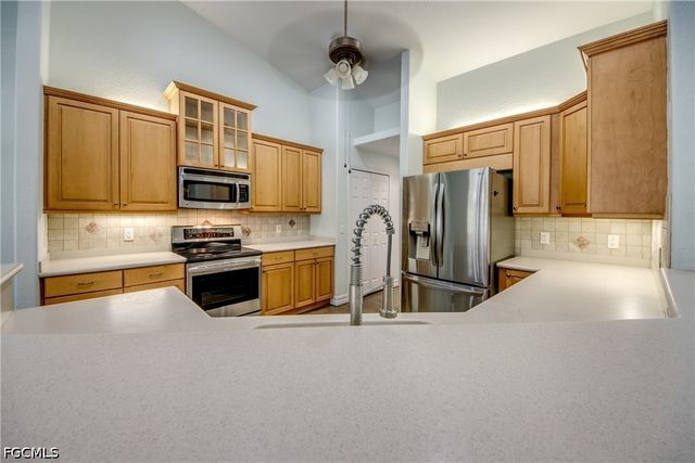 2511 NW 29th TER, Cape Coral, FL 33993