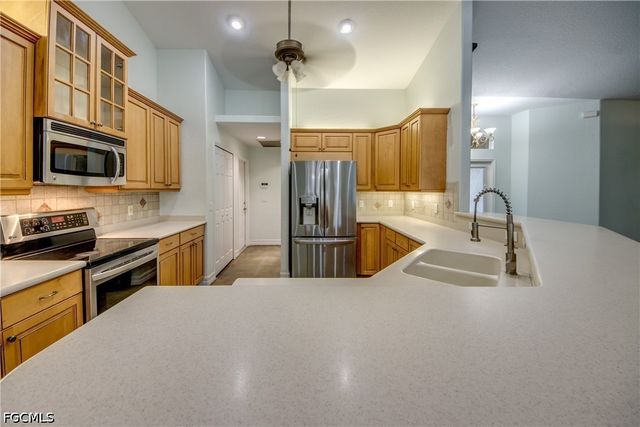 2511 NW 29th TER, Cape Coral, FL 33993