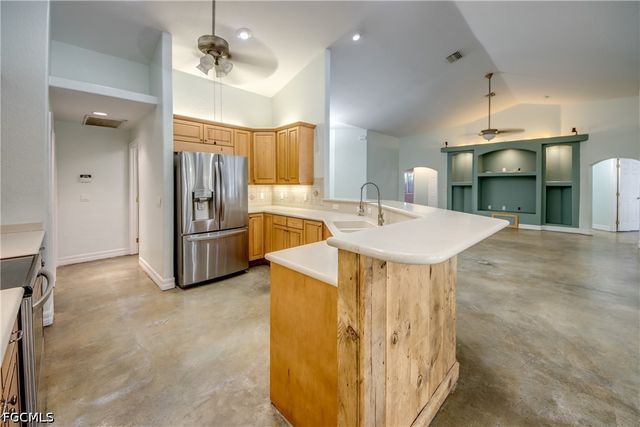 2511 NW 29th TER, Cape Coral, FL 33993