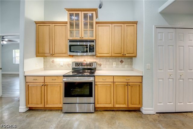 2511 NW 29th TER, Cape Coral, FL 33993