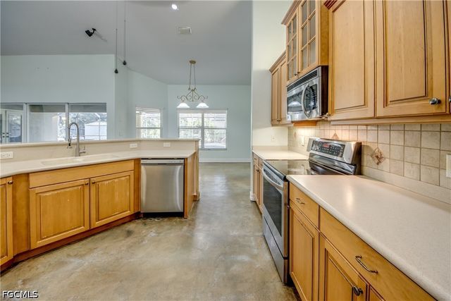 2511 NW 29th TER, Cape Coral, FL 33993