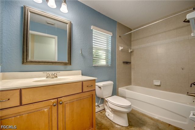 2511 NW 29th TER, Cape Coral, FL 33993