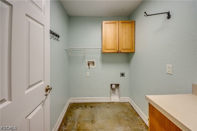 2511 NW 29th TER, Cape Coral, FL 33993