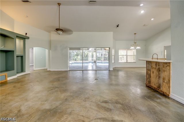 2511 NW 29th TER, Cape Coral, FL 33993