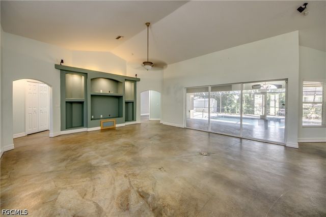 2511 NW 29th TER, Cape Coral, FL 33993