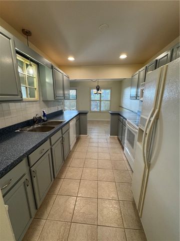 1937 Tamara Trail 2C, Vero Beach, FL 32966