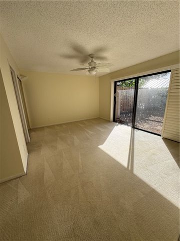 1937 Tamara Trail 2C, Vero Beach, FL 32966