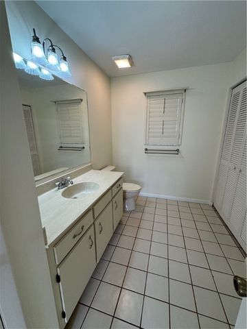 1937 Tamara Trail 2C, Vero Beach, FL 32966