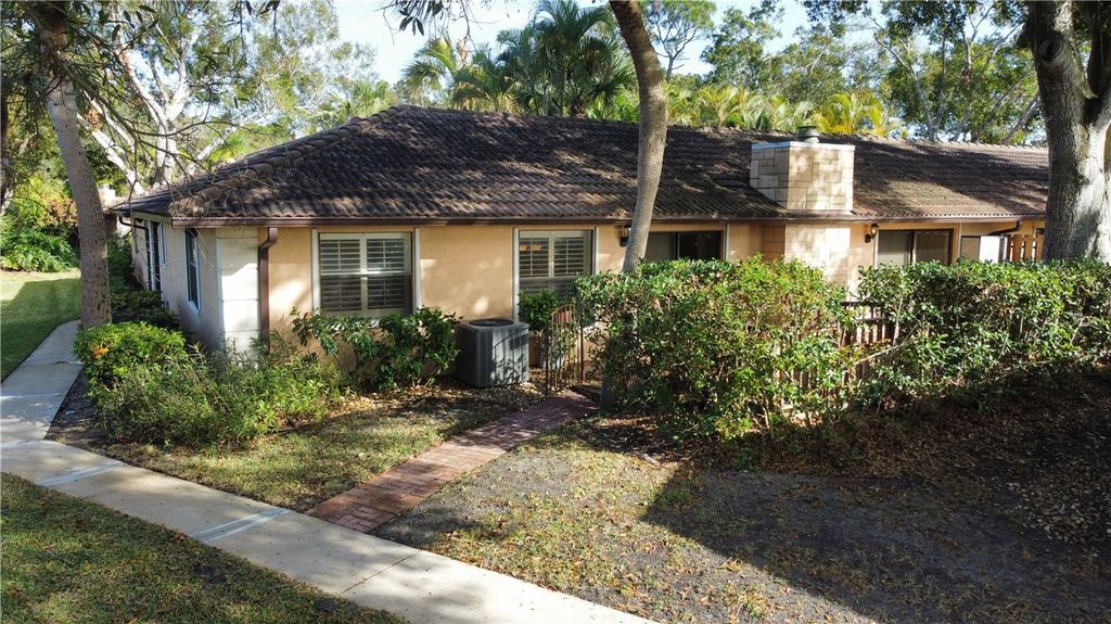 1937 Tamara Trail 2C, Vero Beach, FL 32966