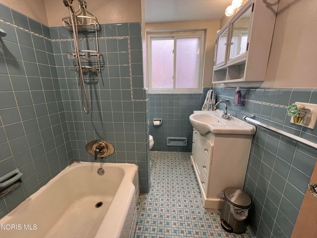 630 Polonia Court, Toledo, OH 43607