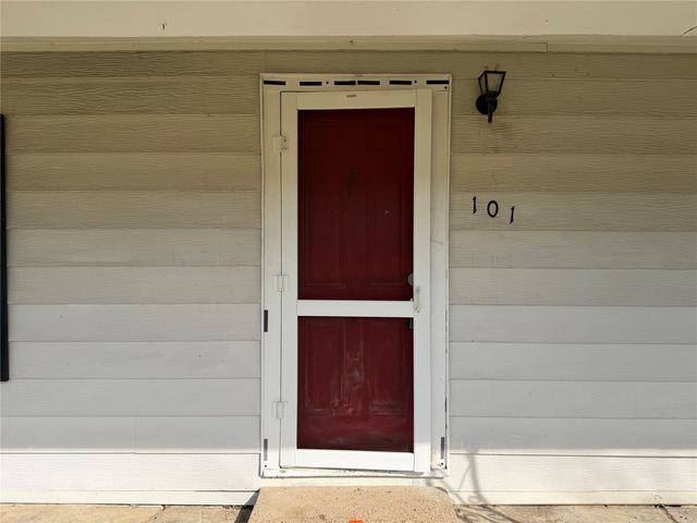 101 Bill Jackson Drive, Alvarado, TX 76009