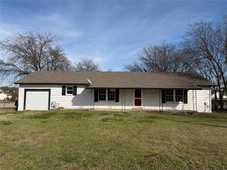 101 Bill Jackson Drive, Alvarado, TX 76009