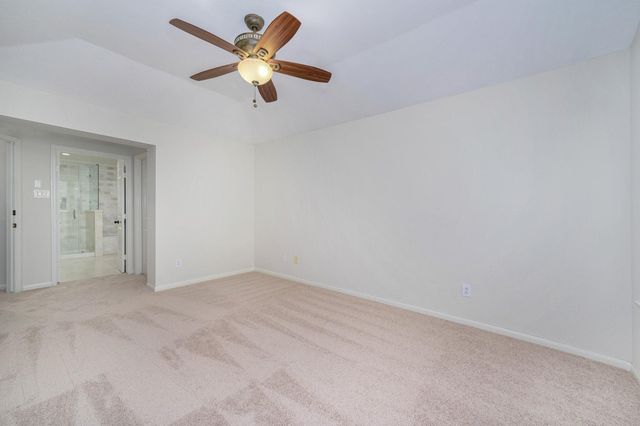 158 N Magnolia Pond Place 158E, The Woodlands, TX 77381