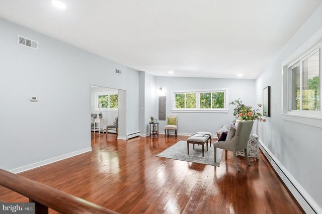 1602 PARK BLVD, Cherry Hill, NJ 08002