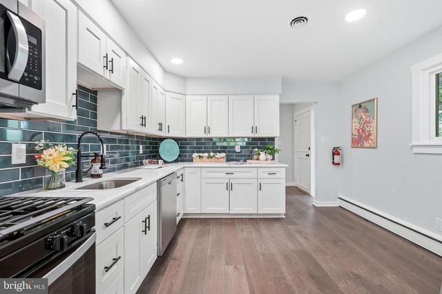 1602 PARK BLVD, Cherry Hill, NJ 08002