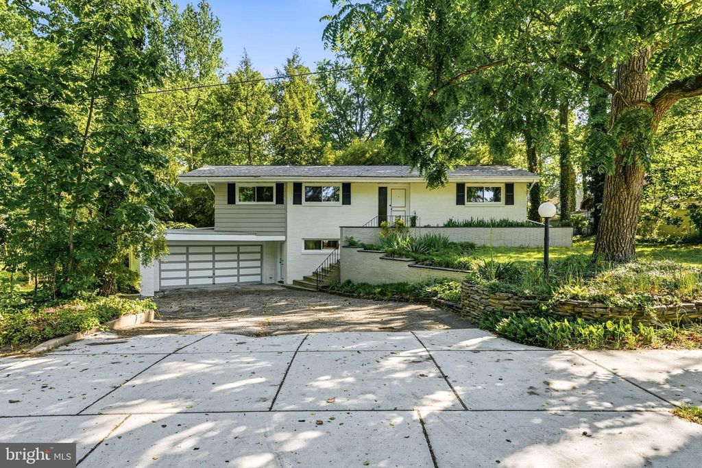 1602 PARK BLVD, Cherry Hill, NJ 08002
