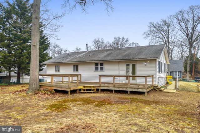 669 CEDAR DR, Pasadena, MD 21122