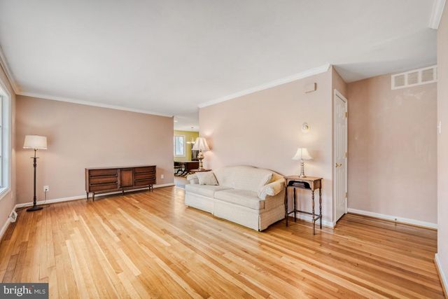 669 CEDAR DR, Pasadena, MD 21122