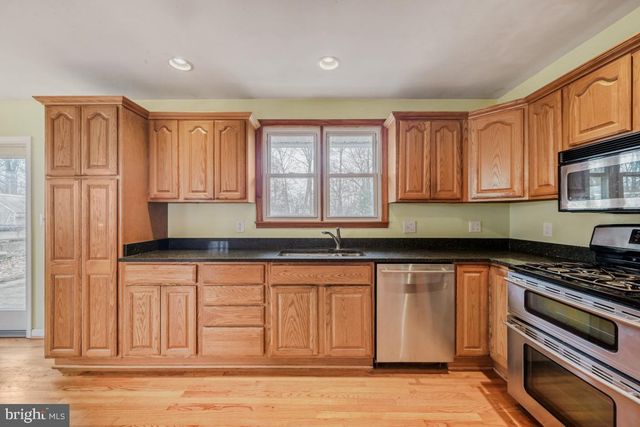 669 CEDAR DR, Pasadena, MD 21122