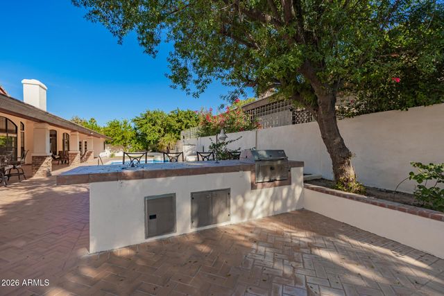 8272 S PECAN GROVE Circle, Tempe, AZ 85284